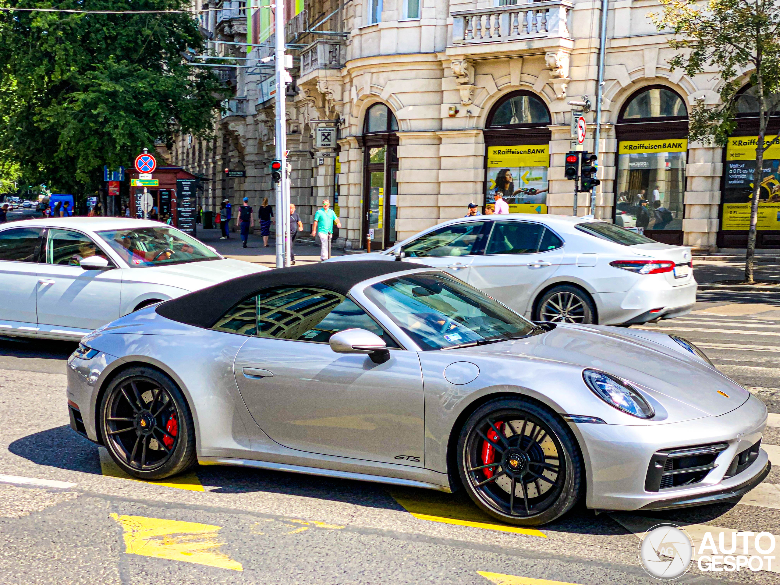 Porsche 992 Carrera 4 GTS Cabriolet