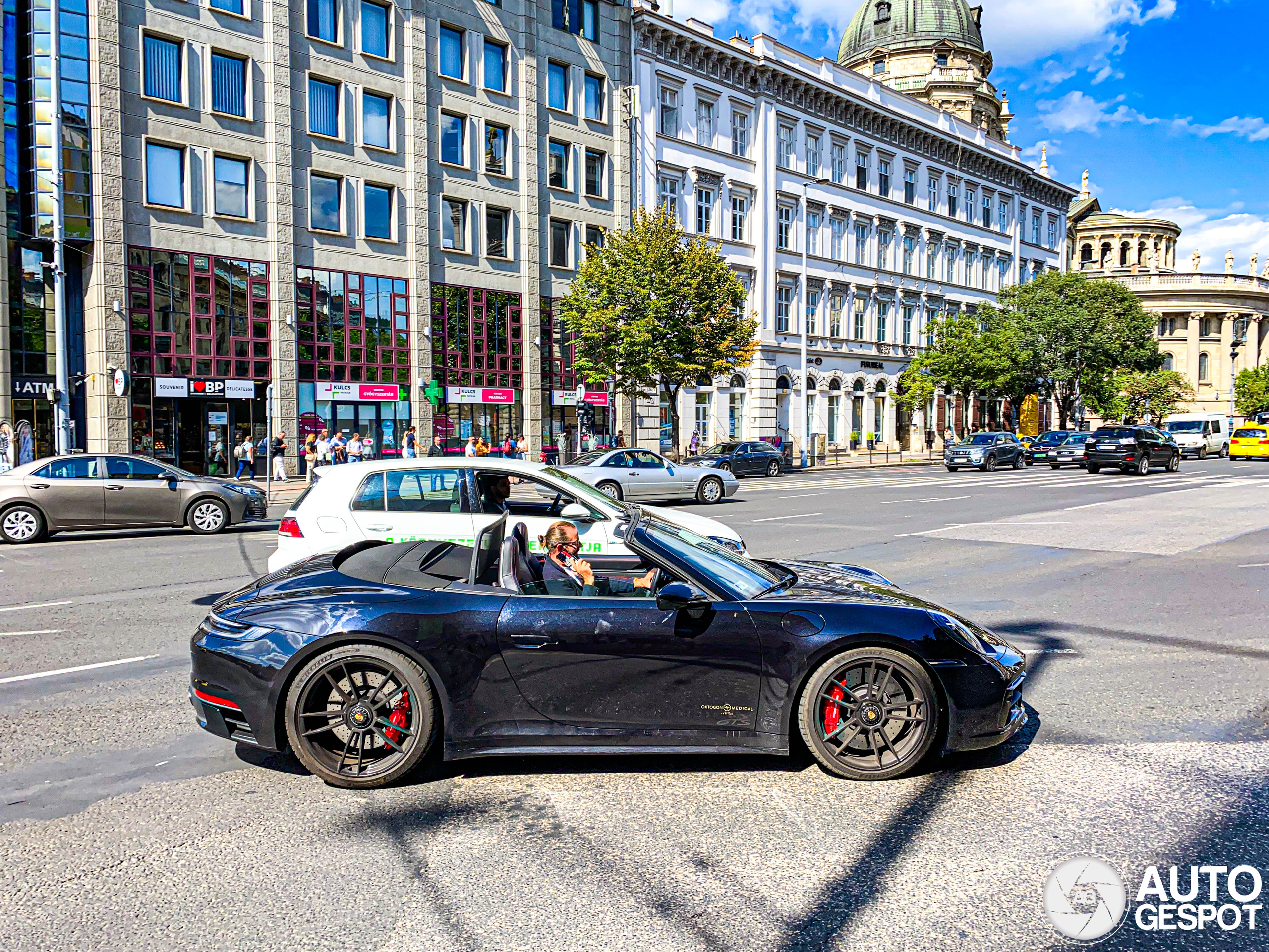 Porsche 992 Carrera 4 GTS Cabriolet