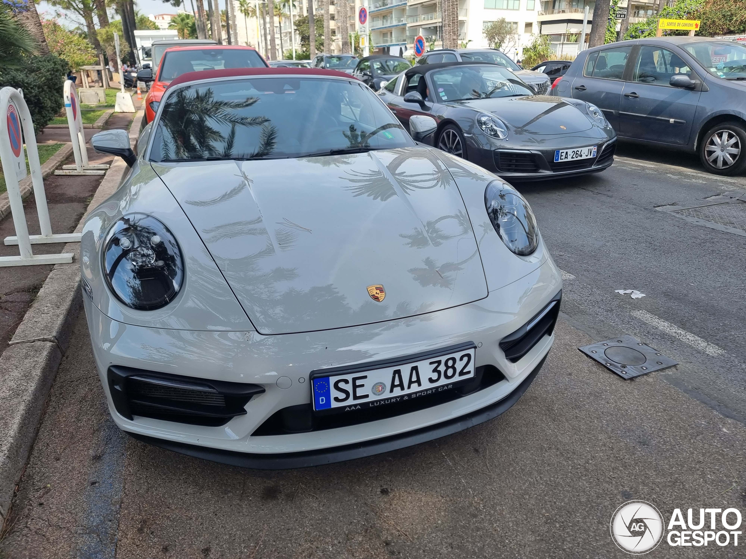 Porsche Carrera Gts Cabriolet September Autogespot