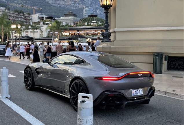 Aston Martin V8 Vantage 2018