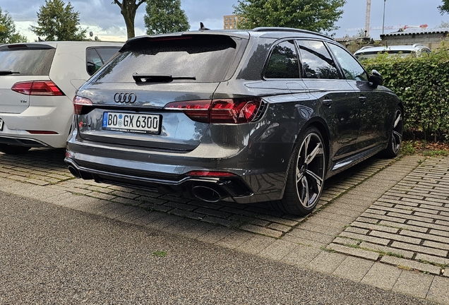 Audi RS4 Avant B9