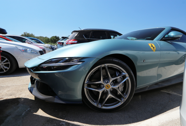 Ferrari Roma Spider