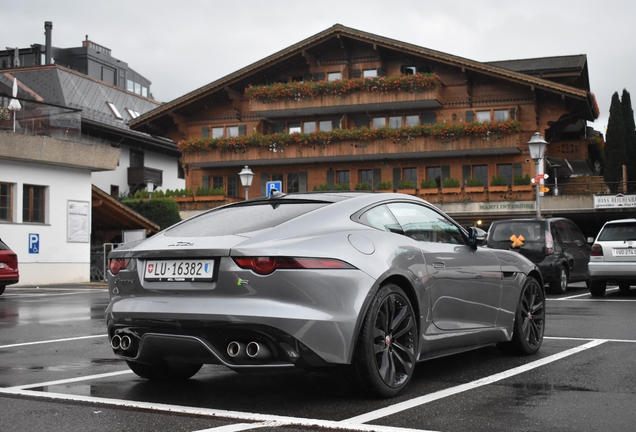 Jaguar F-TYPE R Coupé 2017