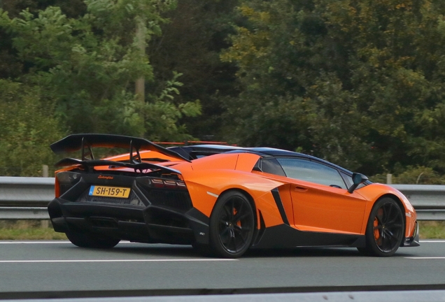 Lamborghini Aventador LP700-4 Roadster