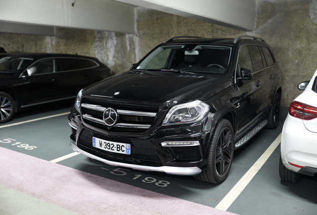 Mercedes-Benz GL 63 AMG X166