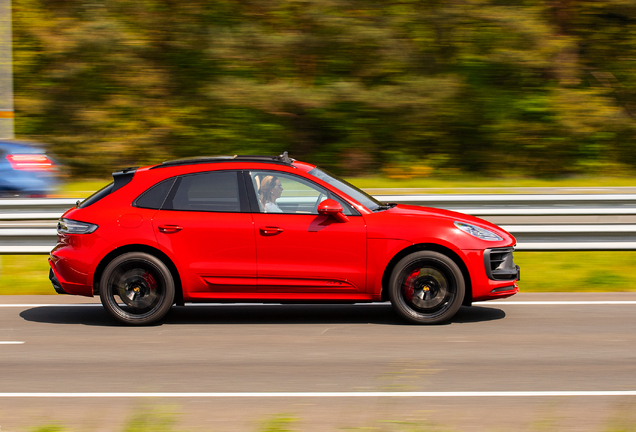 Porsche 95B Macan GTS MkIII