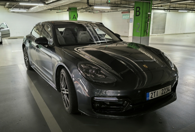 Porsche 971 Panamera Turbo Sport Turismo