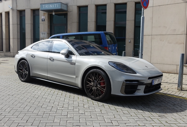 Porsche 972 Panamera Turbo E-Hybrid