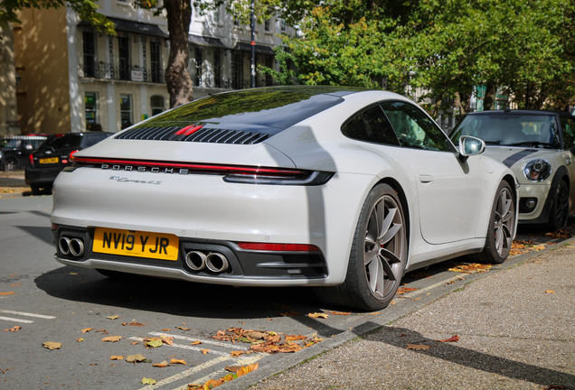 Porsche 992 Carrera 4S