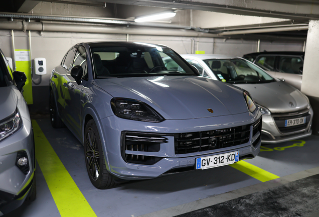 Porsche Cayenne Coupé Turbo E-Hybrid