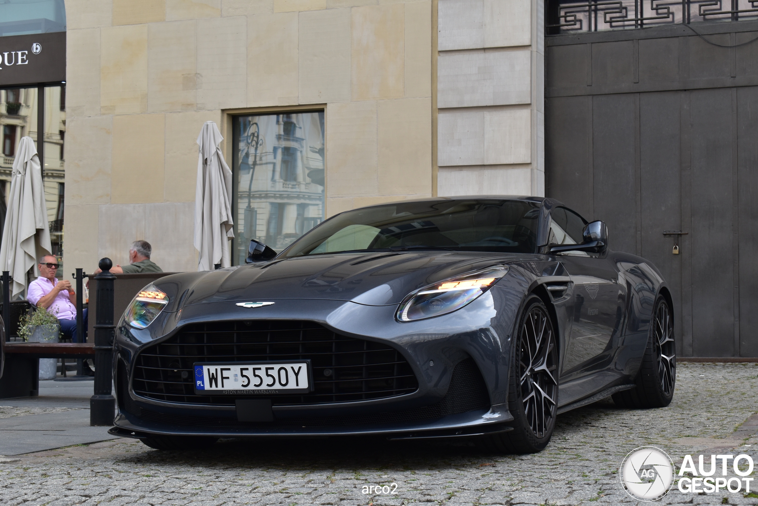 Aston Martin DB12