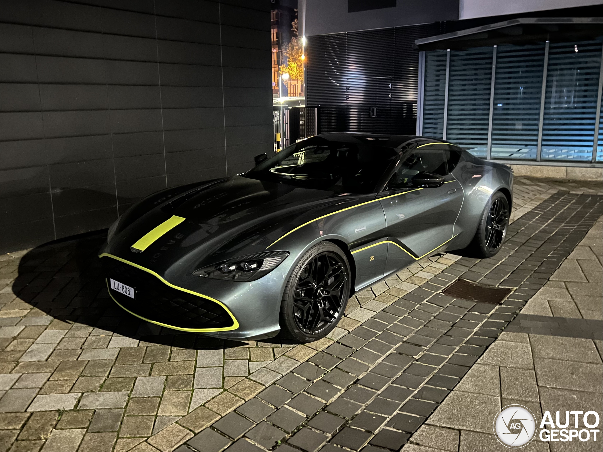 Entlich ein weiteres Exemplar des DBS GT Zagato