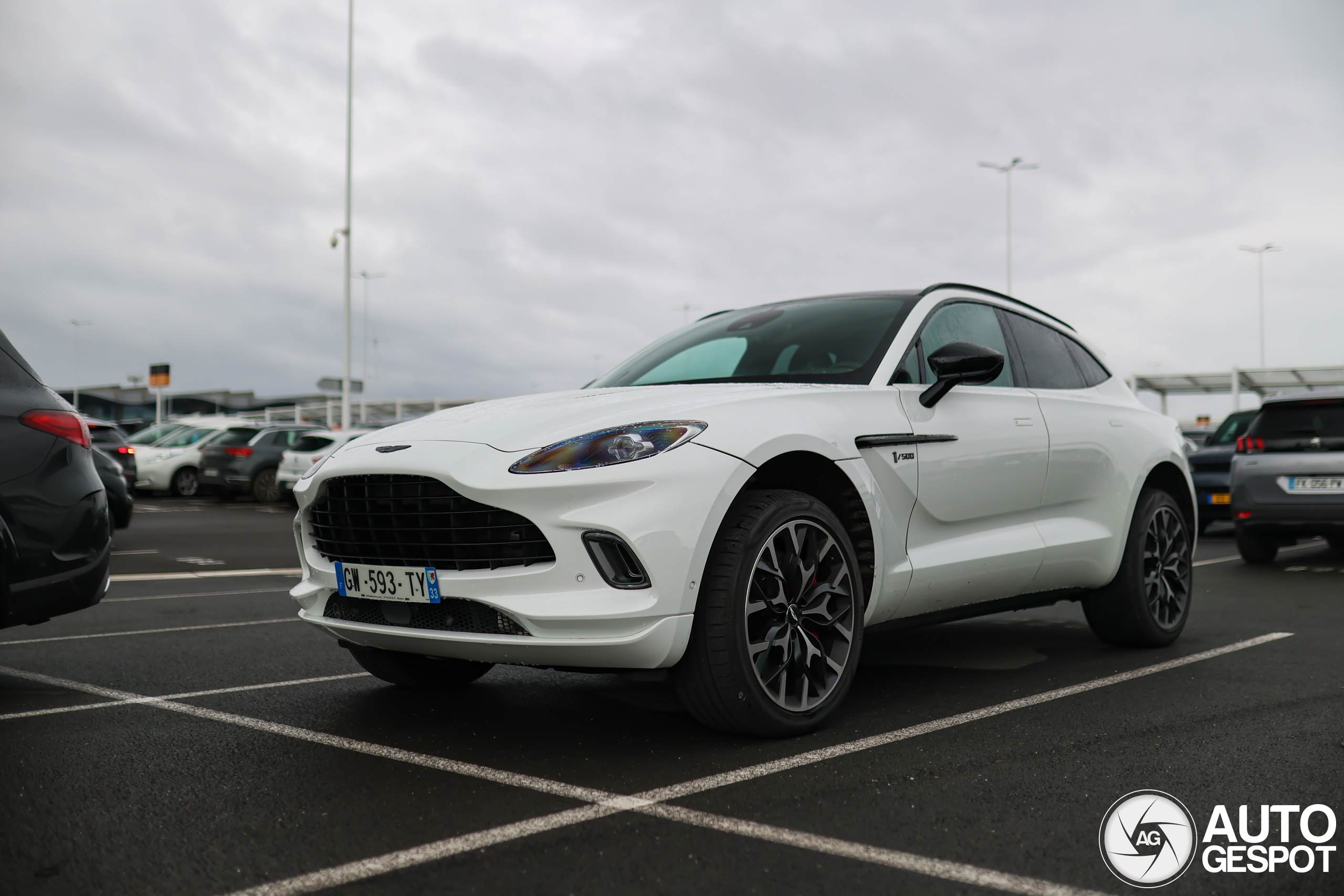 Aston Martin DBX