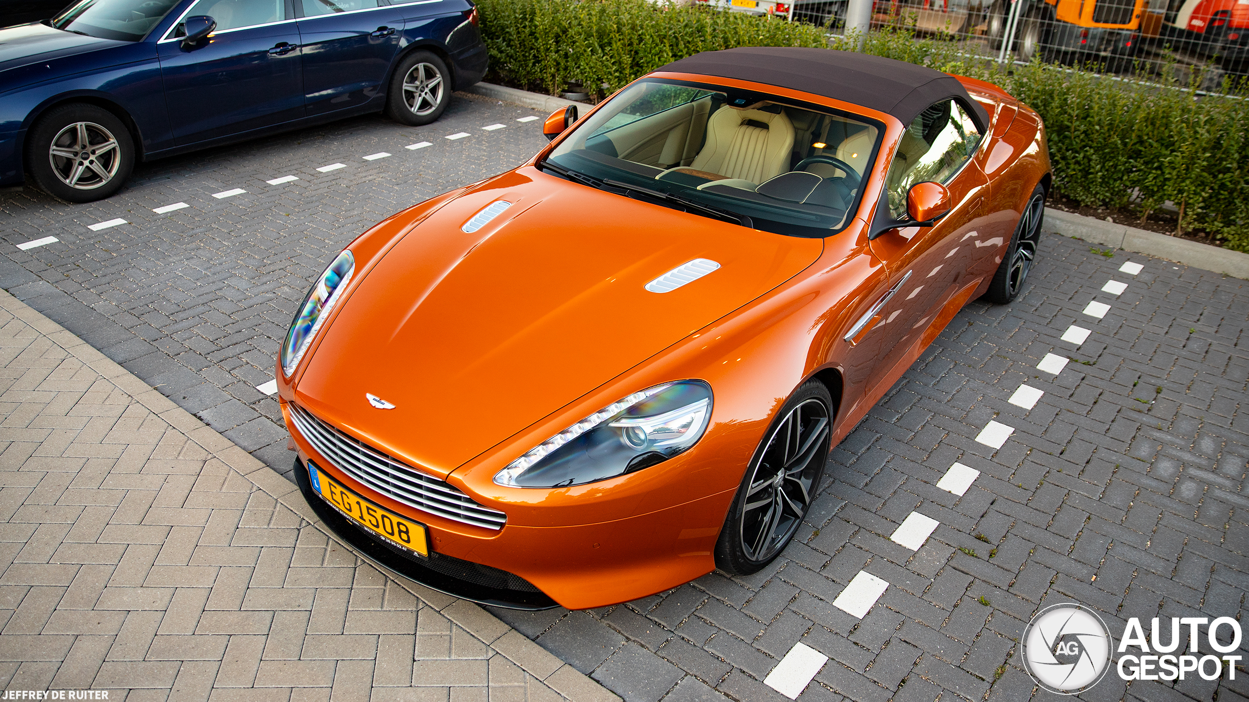 Aston Martin DB9 Volante 2013