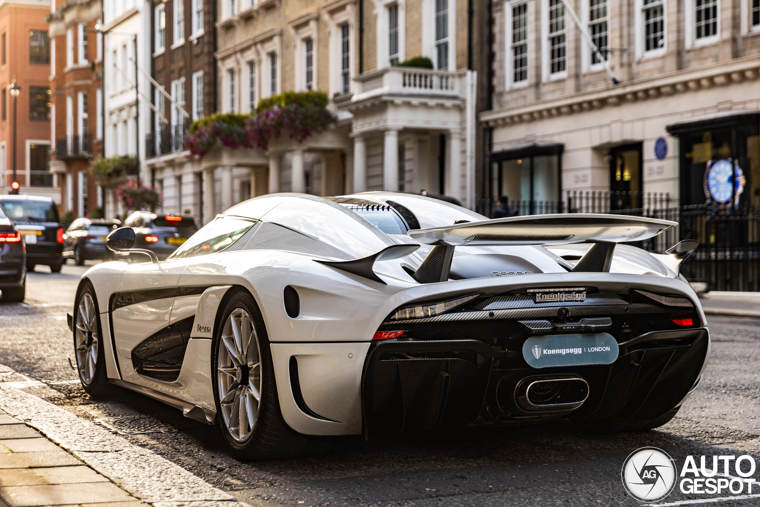 Koenigsegg Regera in Londen is koning van de stad