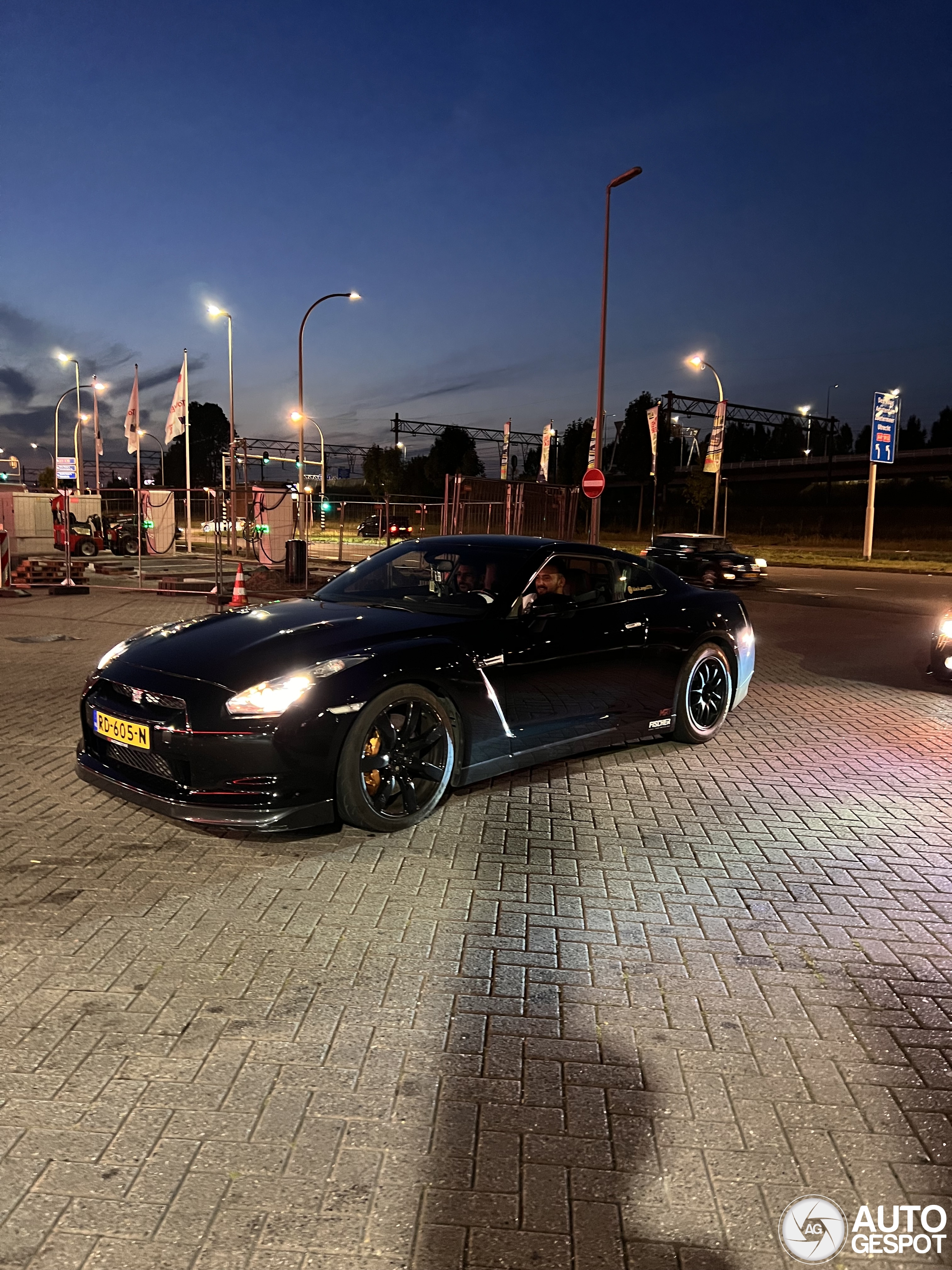 Nissan GT-R