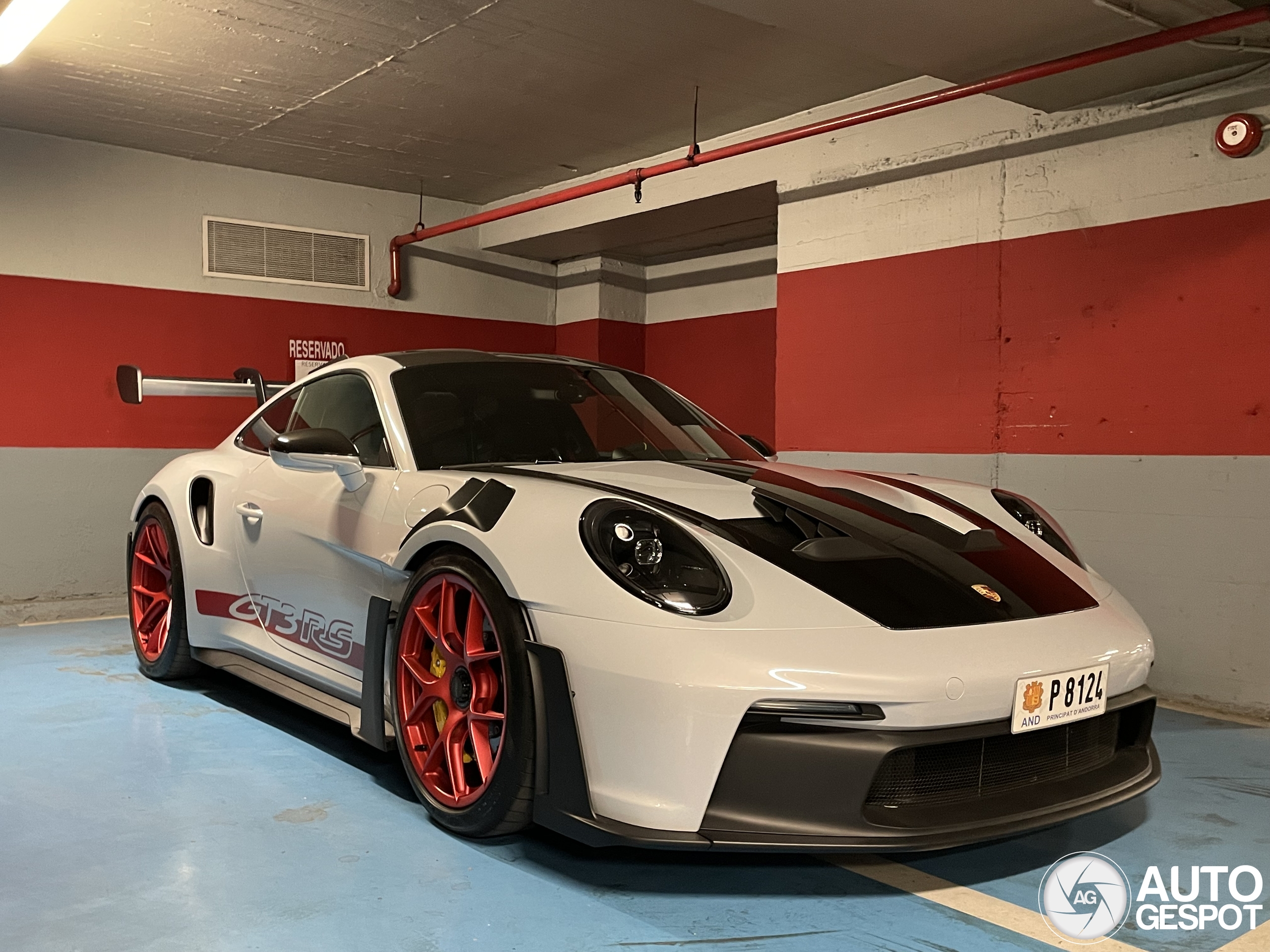 Porsche 992 GT3 RS Weissach Package