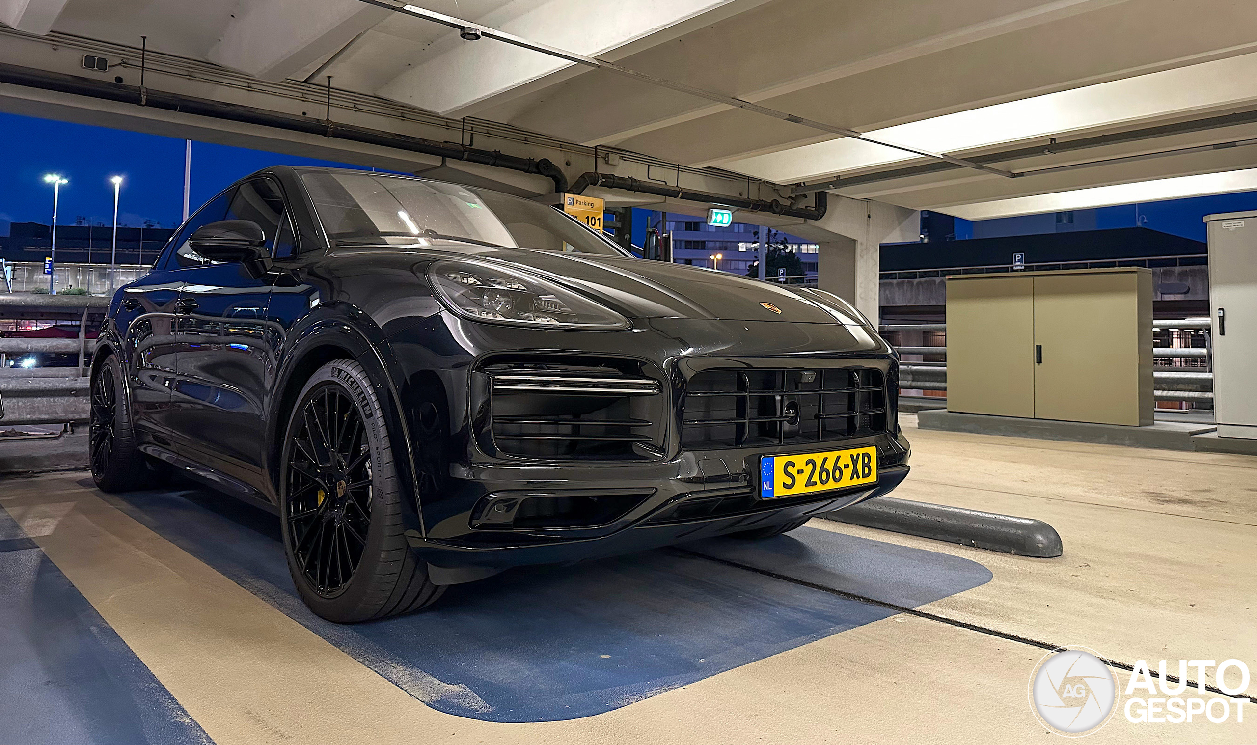 Porsche Cayenne Coupé Turbo S E-Hybrid