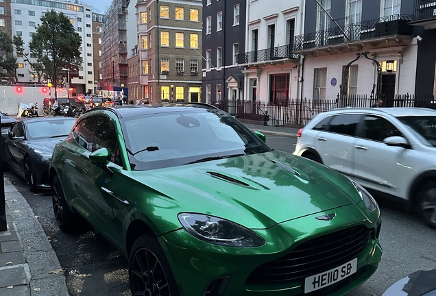 Aston Martin DBX