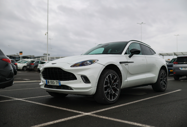 Aston Martin DBX