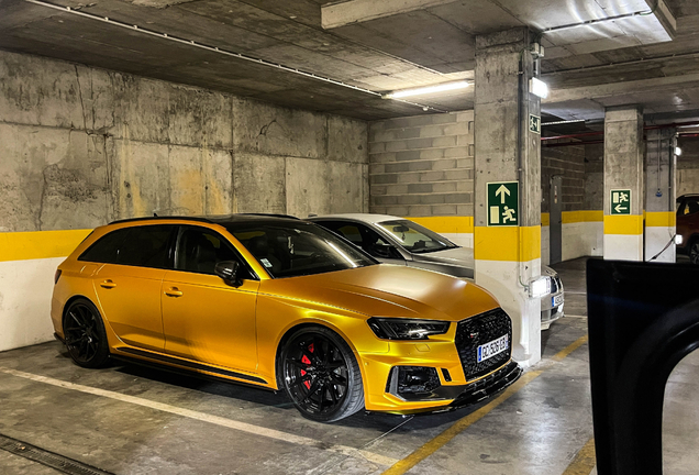 Audi RS4 AVANT B9