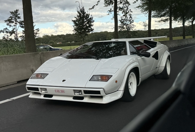 Lamborghini Countach 5000 Quattrovalvole