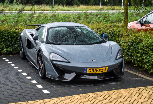 McLaren 570S