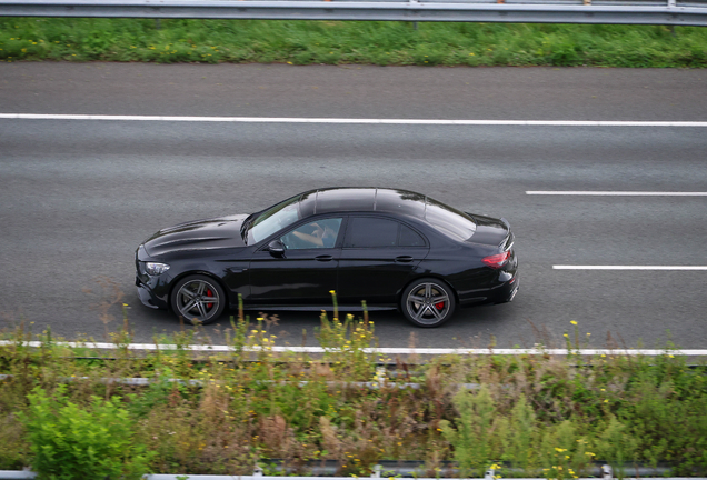 Mercedes-AMG E 63 S W213 2021