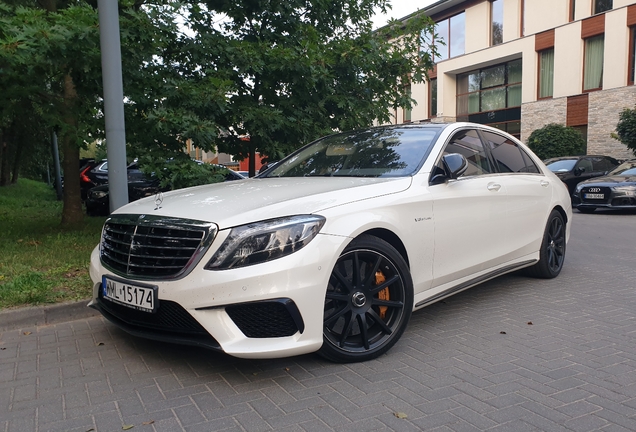 Mercedes-Benz S 63 AMG V222