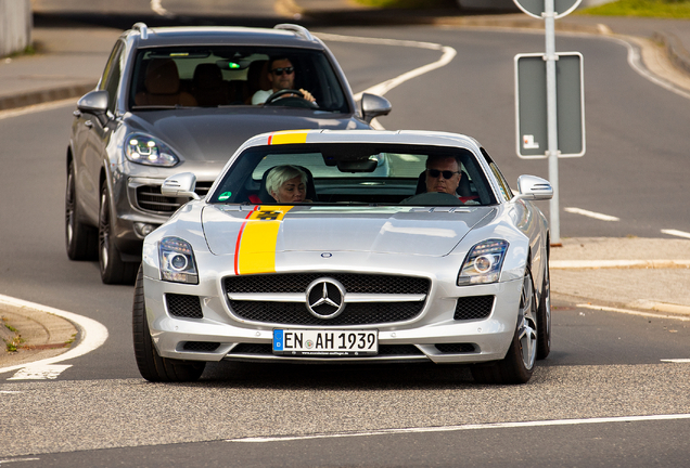 Mercedes-Benz SLS AMG