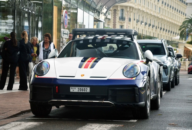 Porsche 992 Dakar