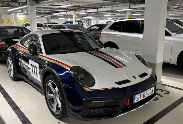 Porsche 992 Dakar