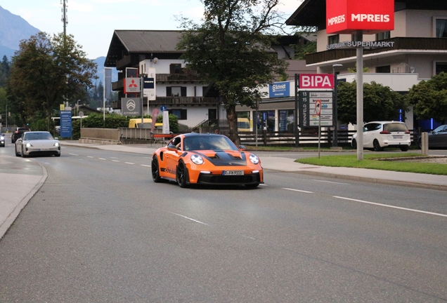 Porsche 992 GT3 RS Weissach Package