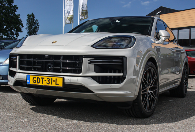 Porsche Cayenne Coupé Turbo E-Hybrid