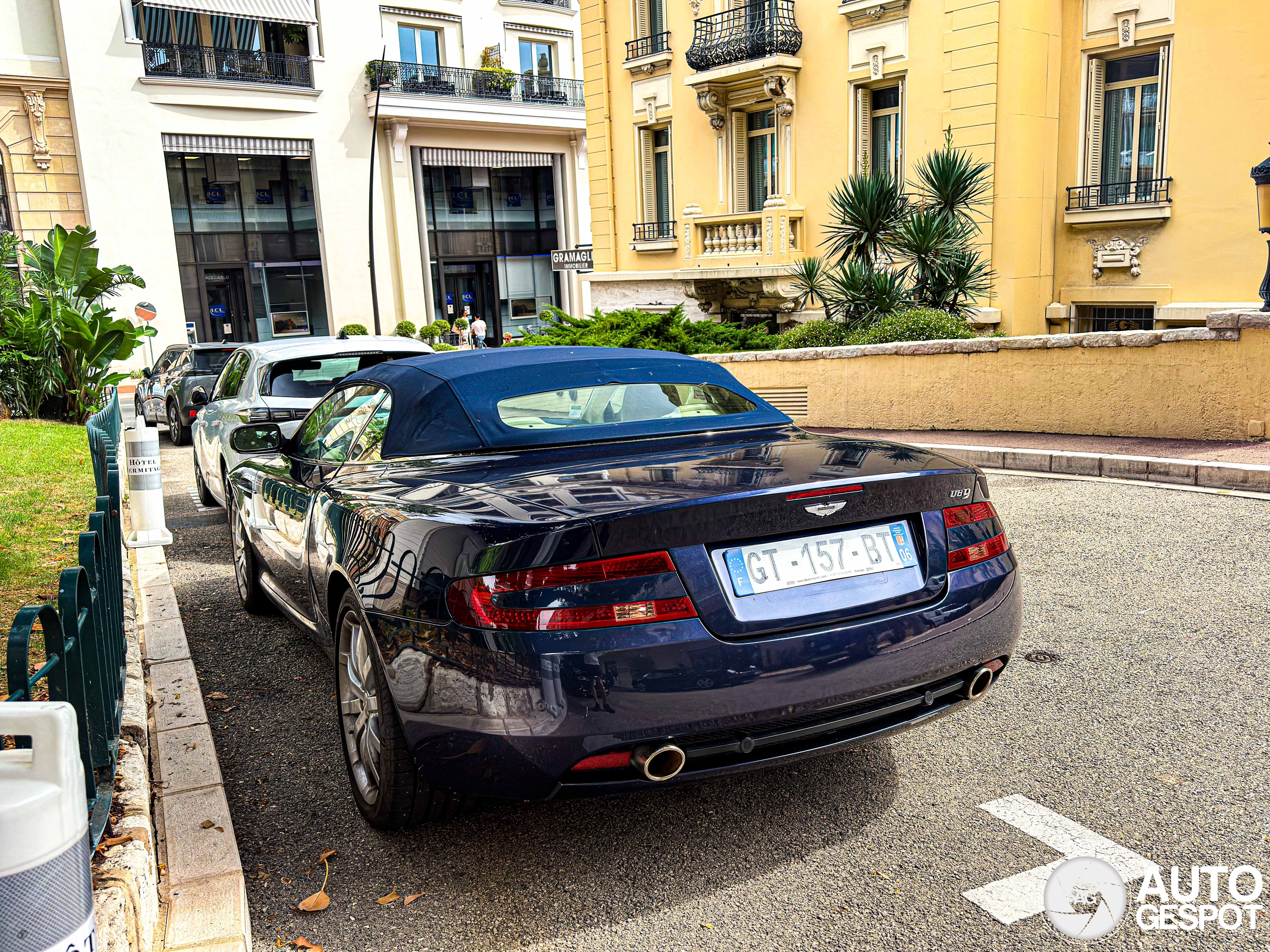 Aston Martin DB9 Volante