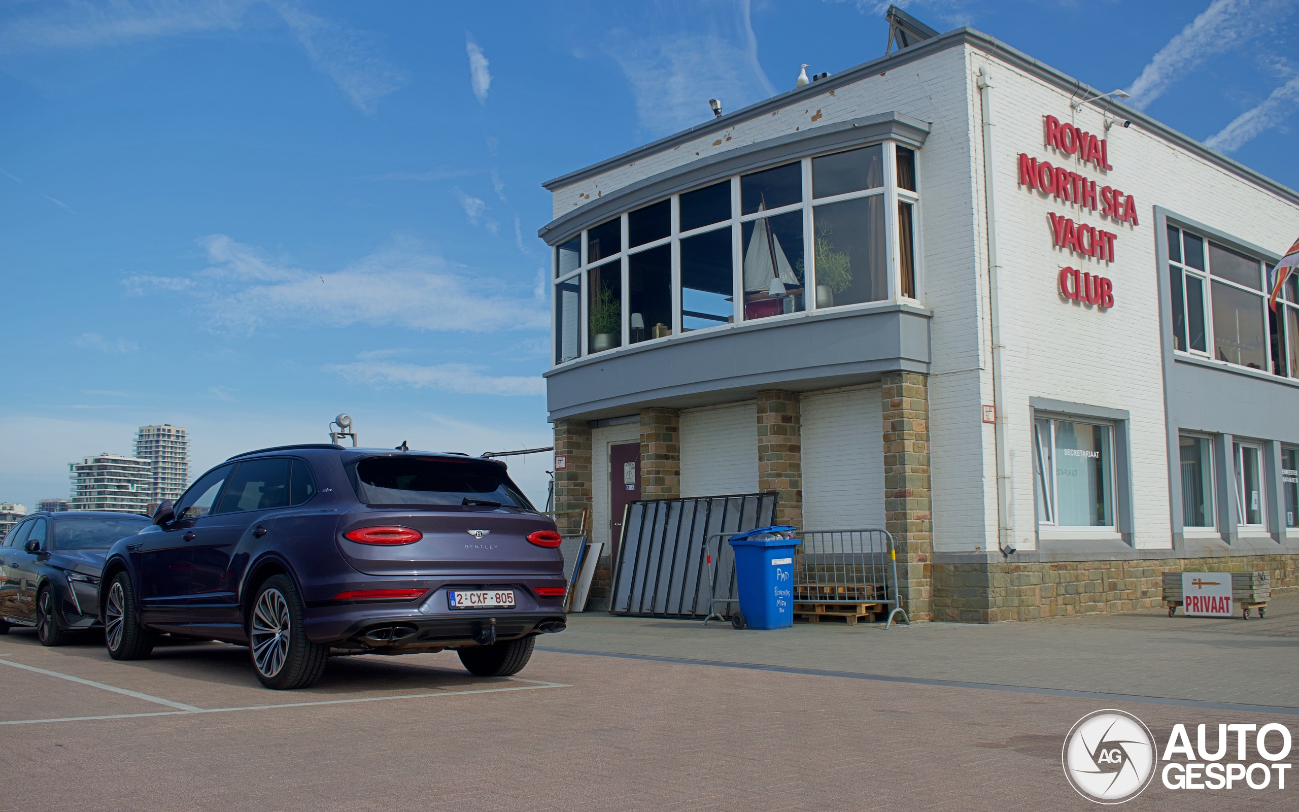 Bentley Bentayga Azure EWB First Edition