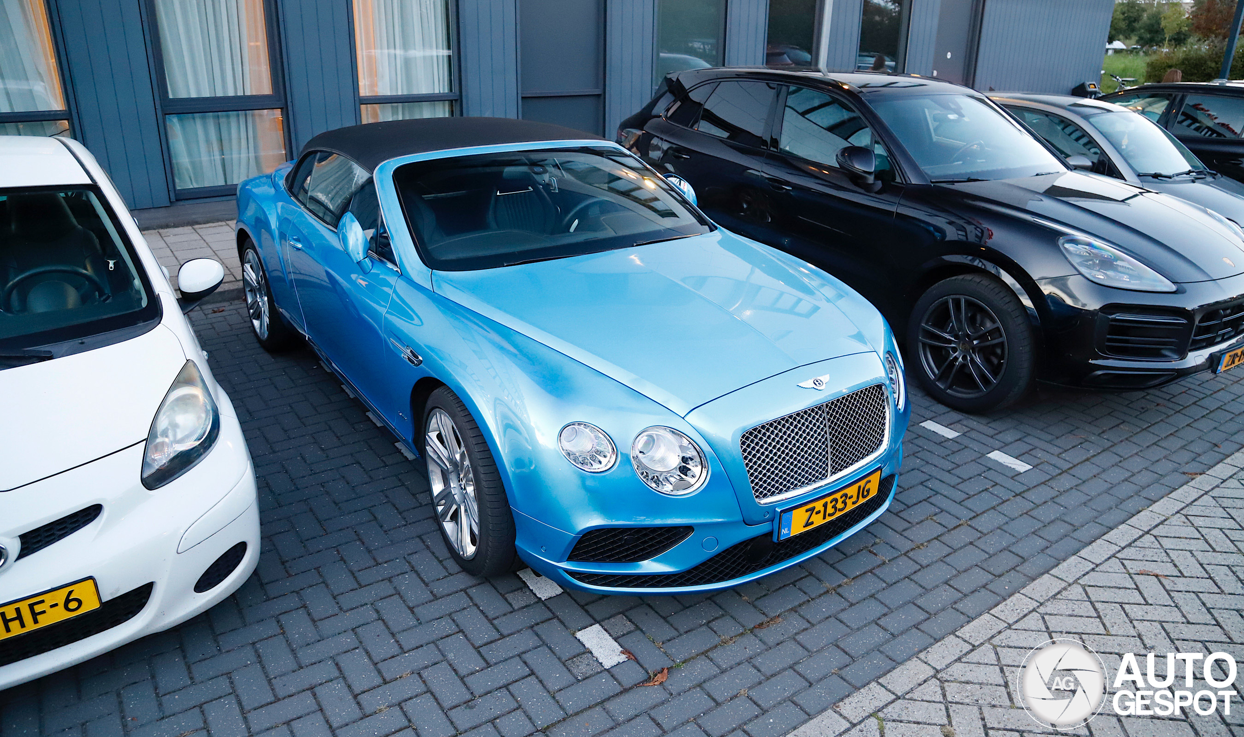 Bentley Continental GTC 2016