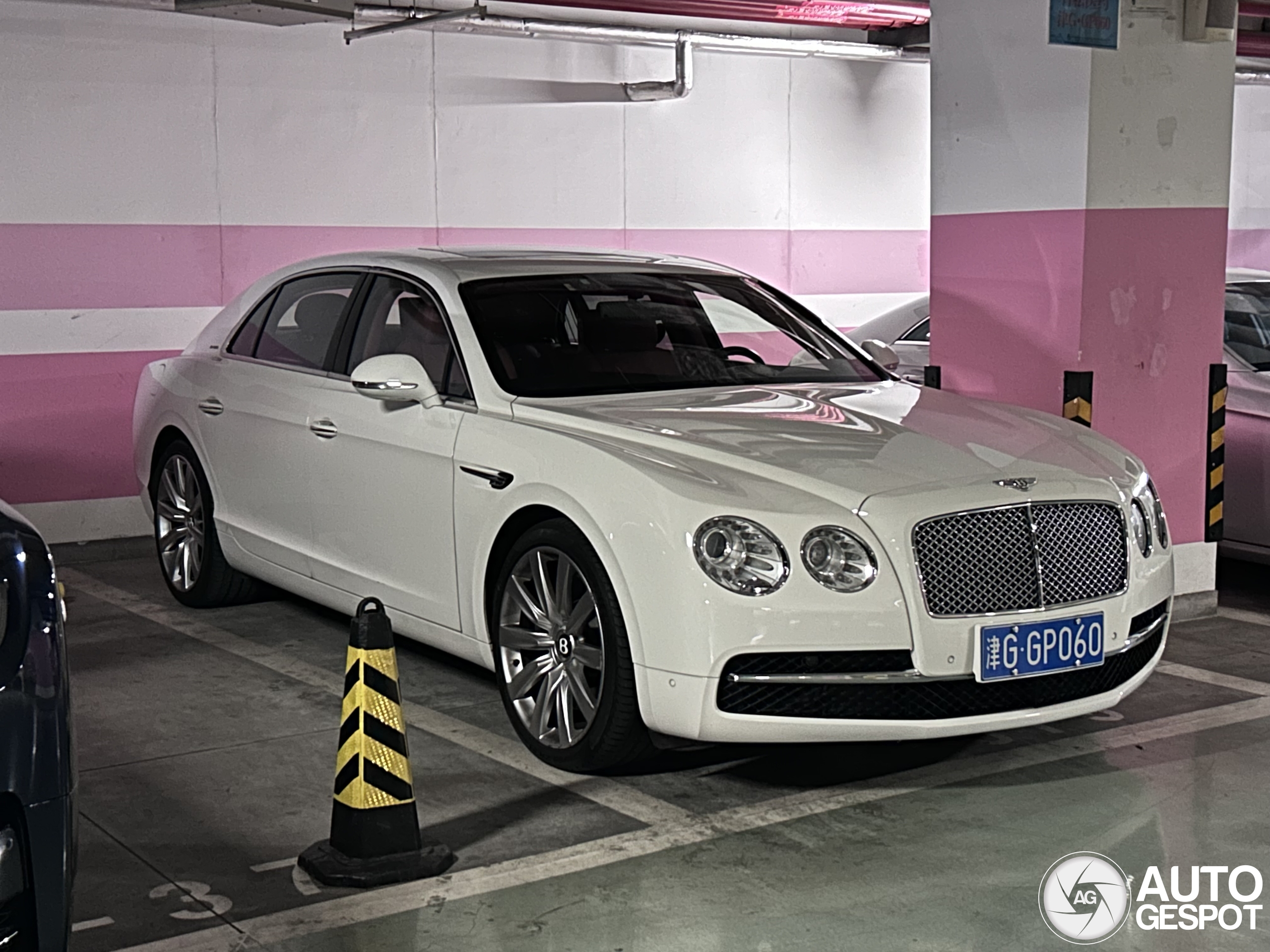 Bentley Flying Spur W12