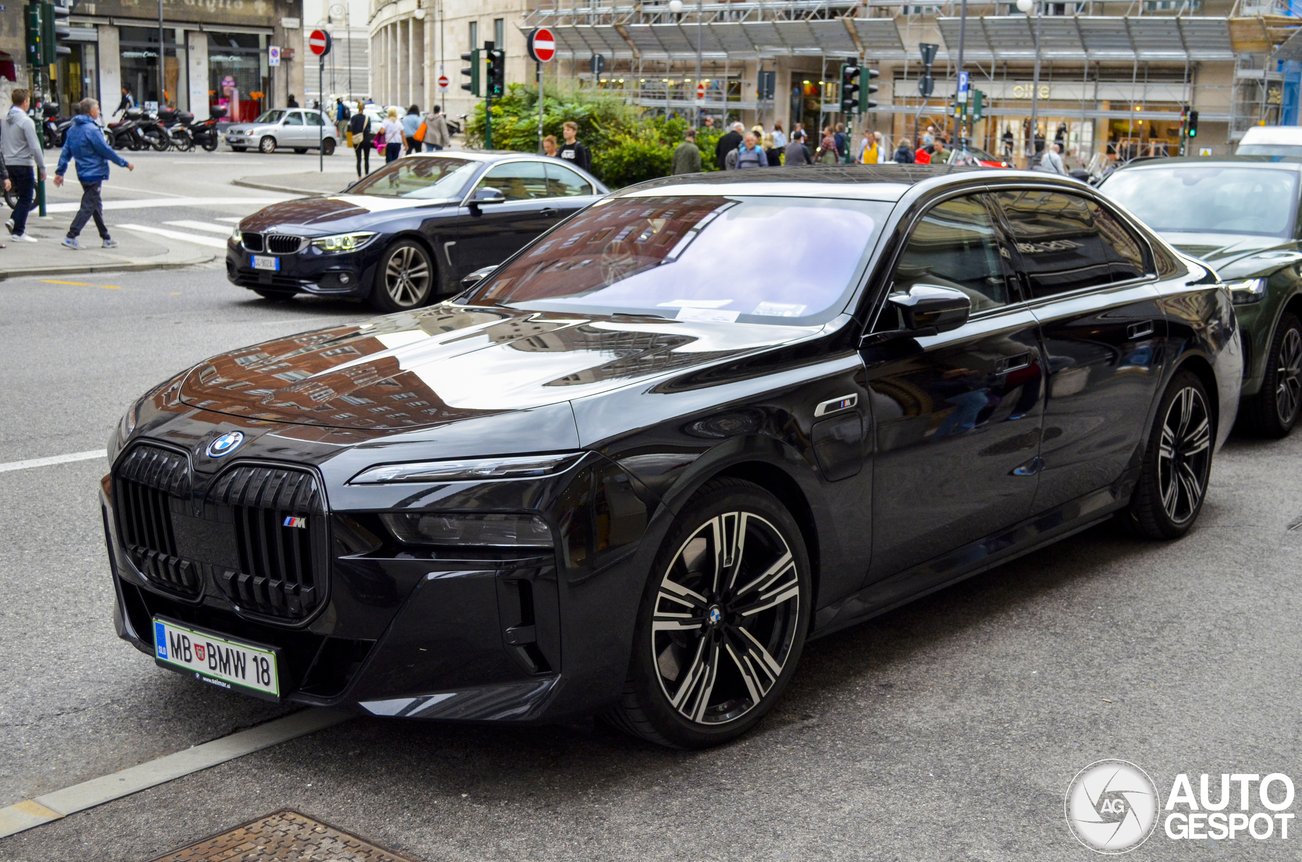 BMW M760e xDrive