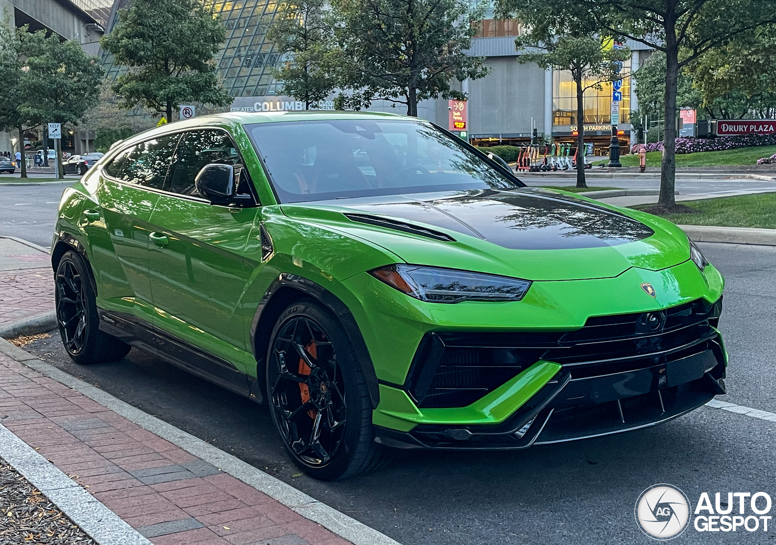 Lamborghini Urus Performante