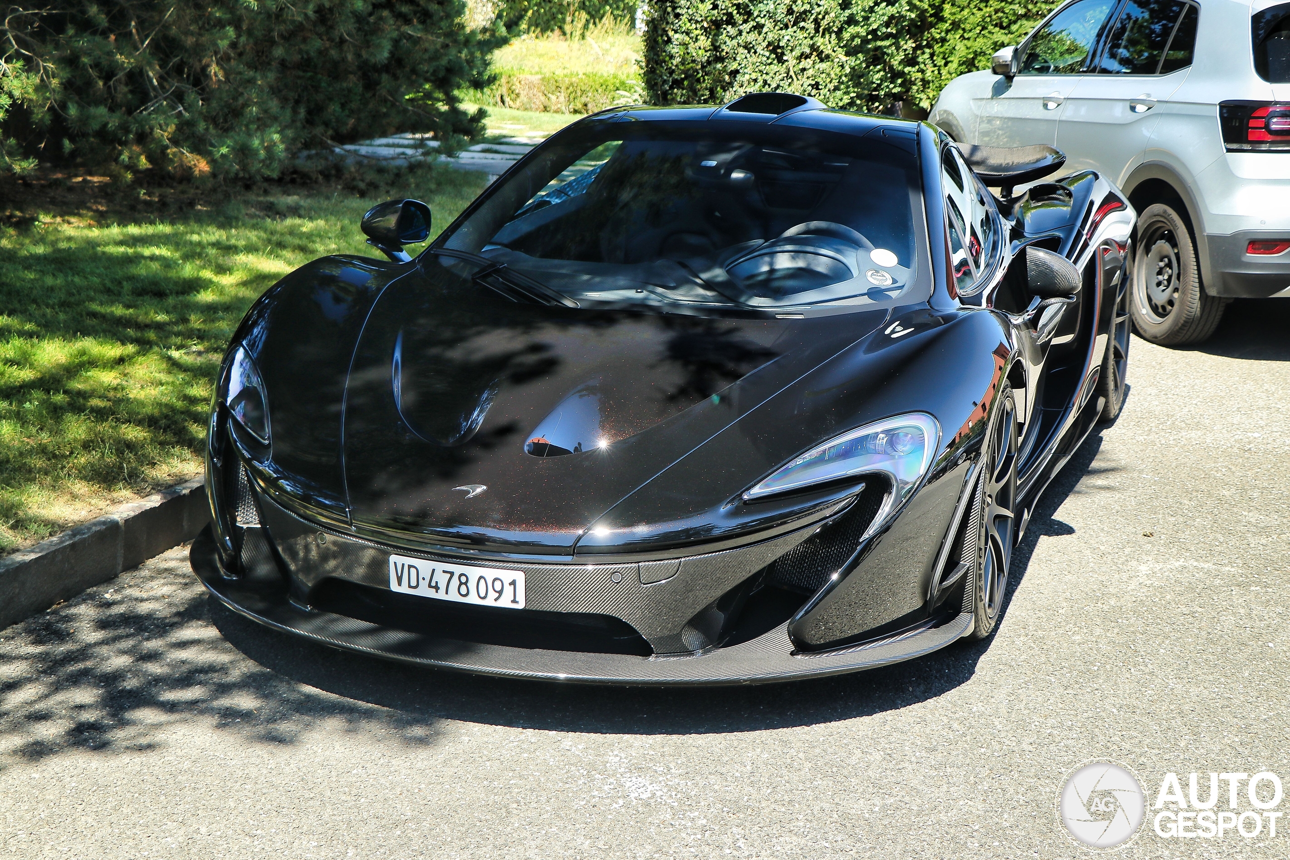 McLaren P1