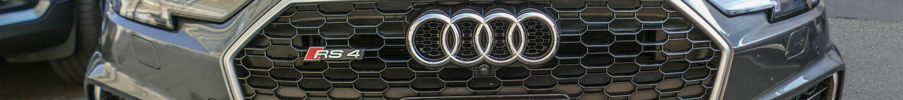 Audi RS4 Avant B9