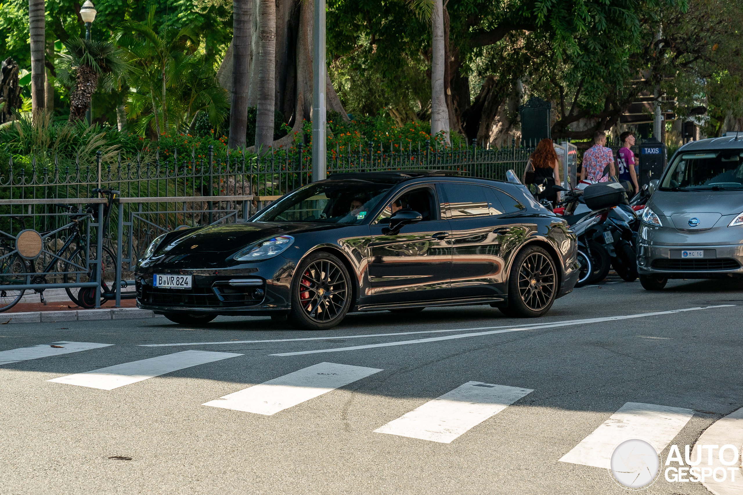 Porsche 971 Panamera GTS Sport Turismo