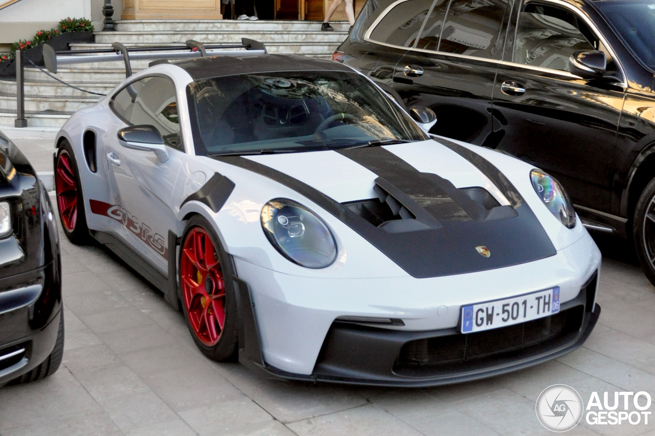 Porsche 992 GT3 RS Weissach Package