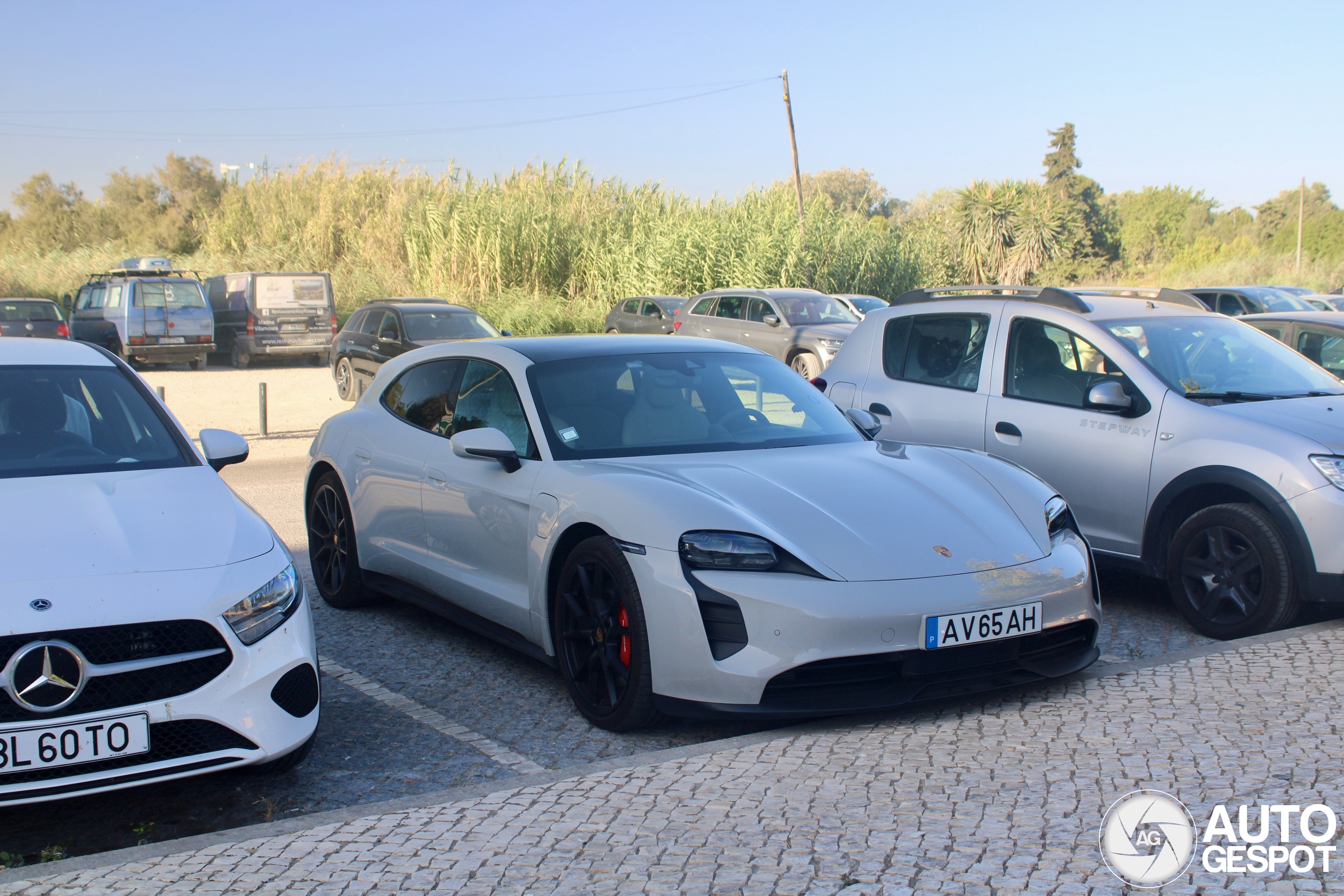 Porsche Taycan GTS Sport Turismo