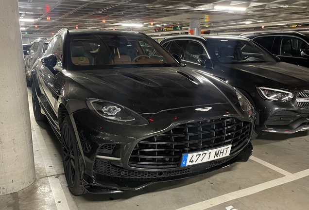 Aston Martin DBX707