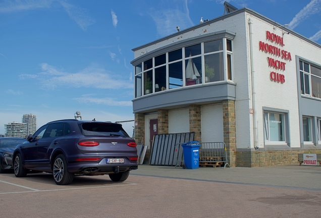 Bentley Bentayga Azure EWB First Edition