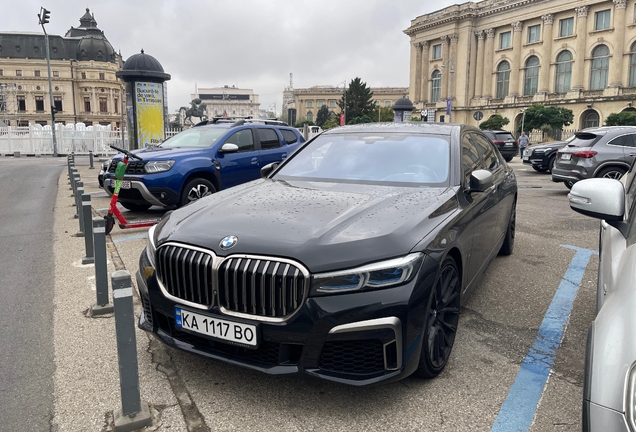 BMW M760Li xDrive 2019