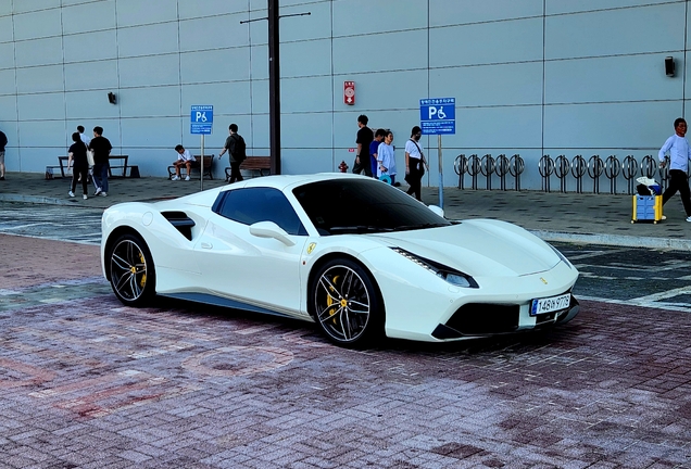 Ferrari 488 Spider