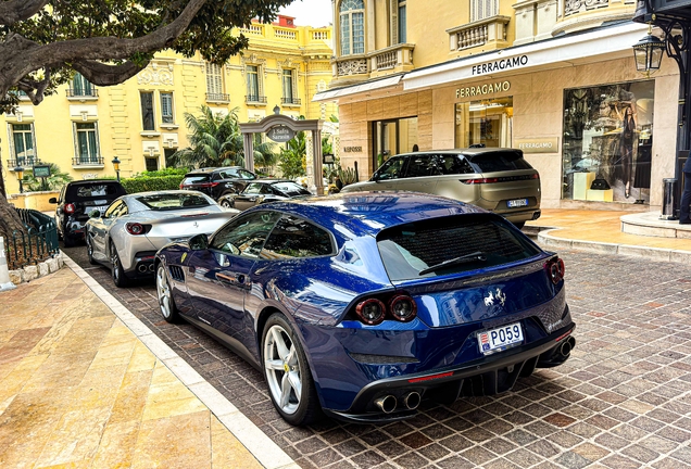 Ferrari GTC4Lusso T